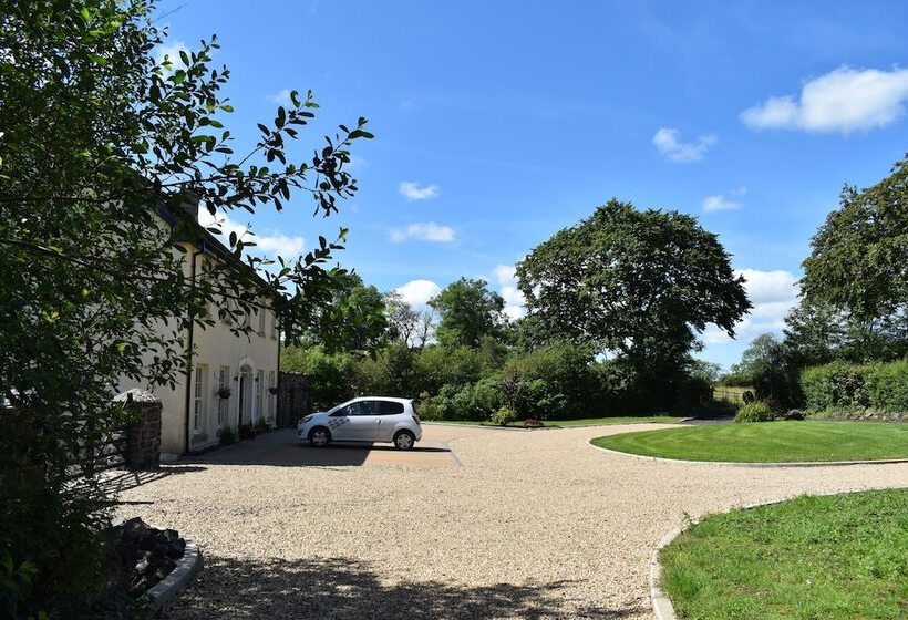 The Rocks Bed & Breakfast