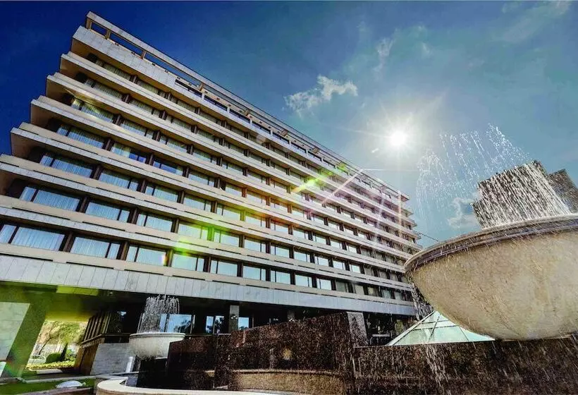 בית מלון כפרי Aro Palace