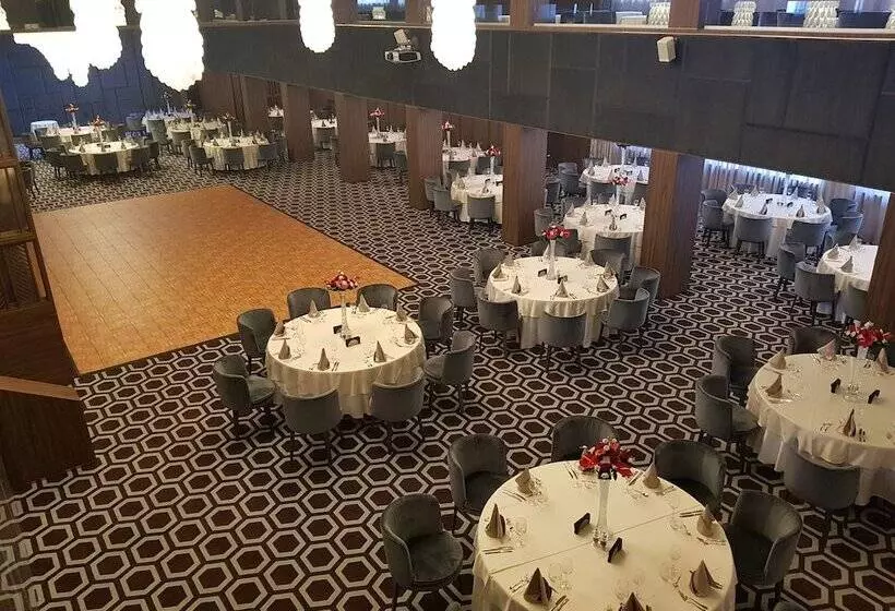 בית מלון כפרי Aro Palace