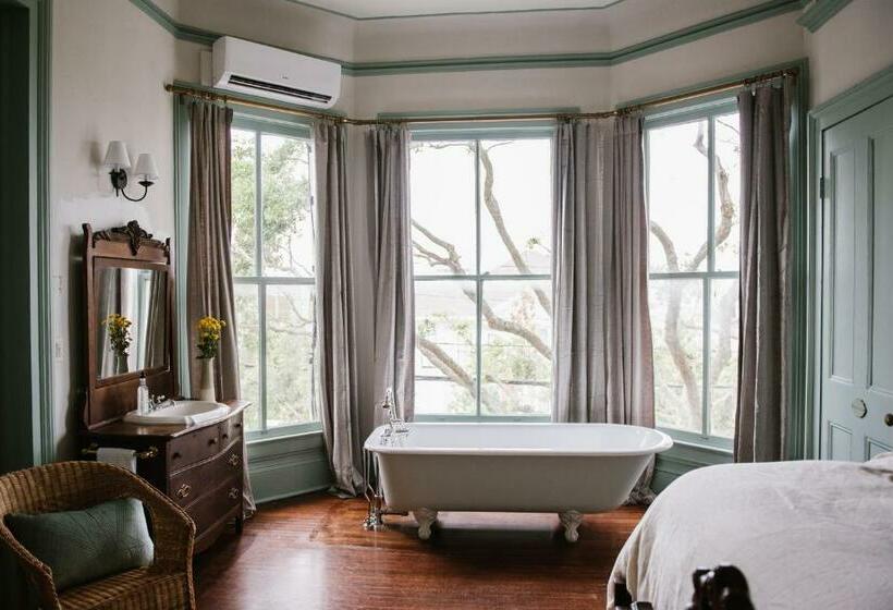 مبيت وإفطار Carr Mansion