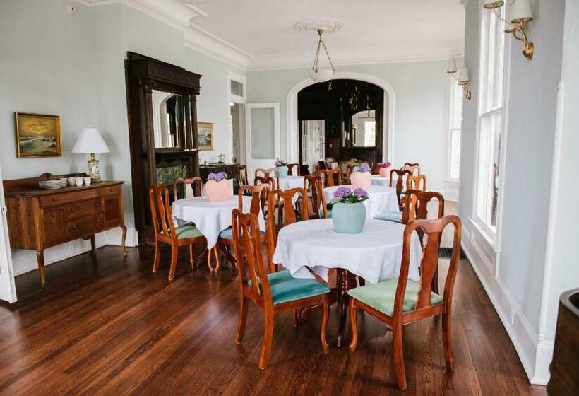 مبيت وإفطار Carr Mansion