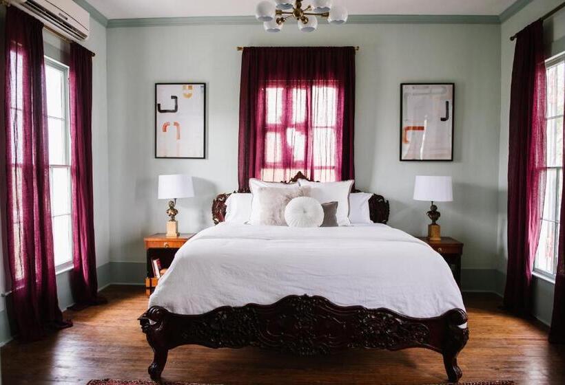 مبيت وإفطار Carr Mansion