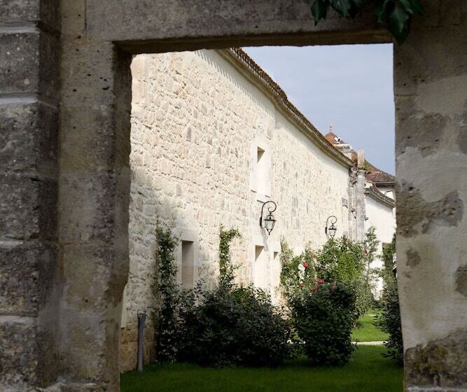 تختخواب و صبحانه Château Latour Segur Suites & Spa