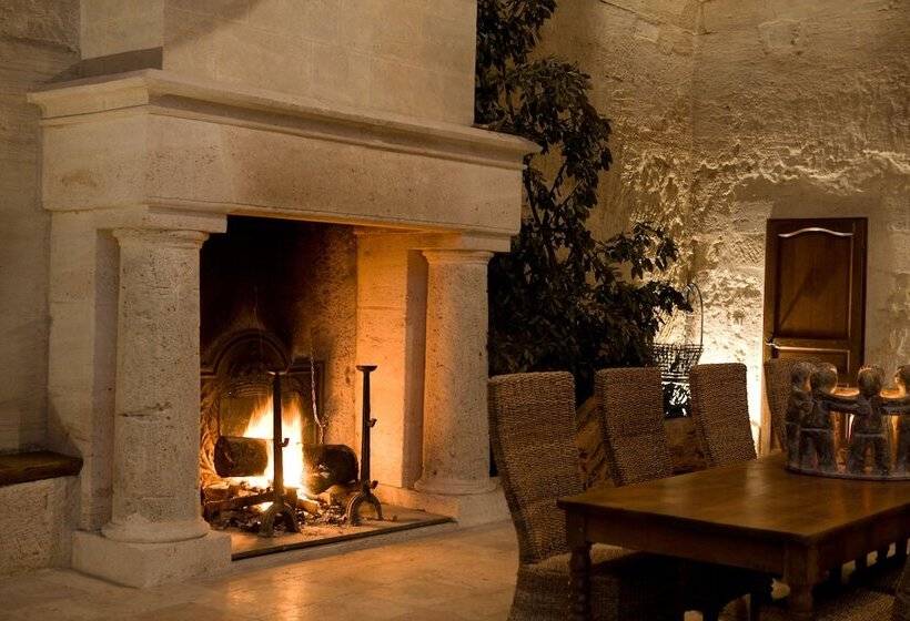 تختخواب و صبحانه Château Latour Segur Suites & Spa