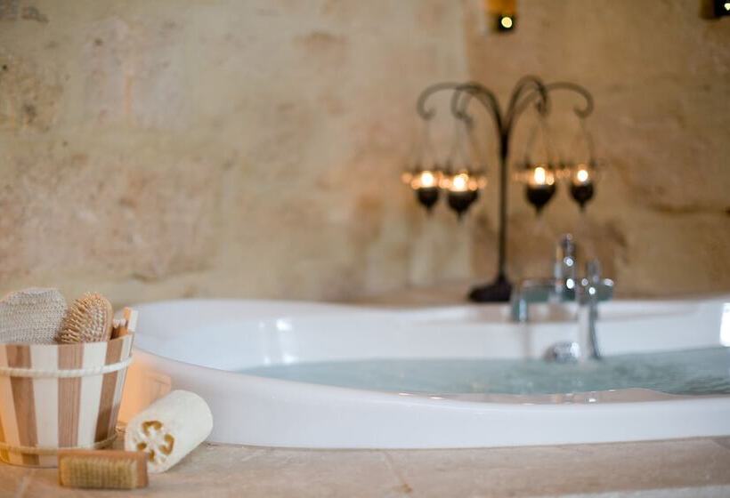 تختخواب و صبحانه Château Latour Segur Suites & Spa