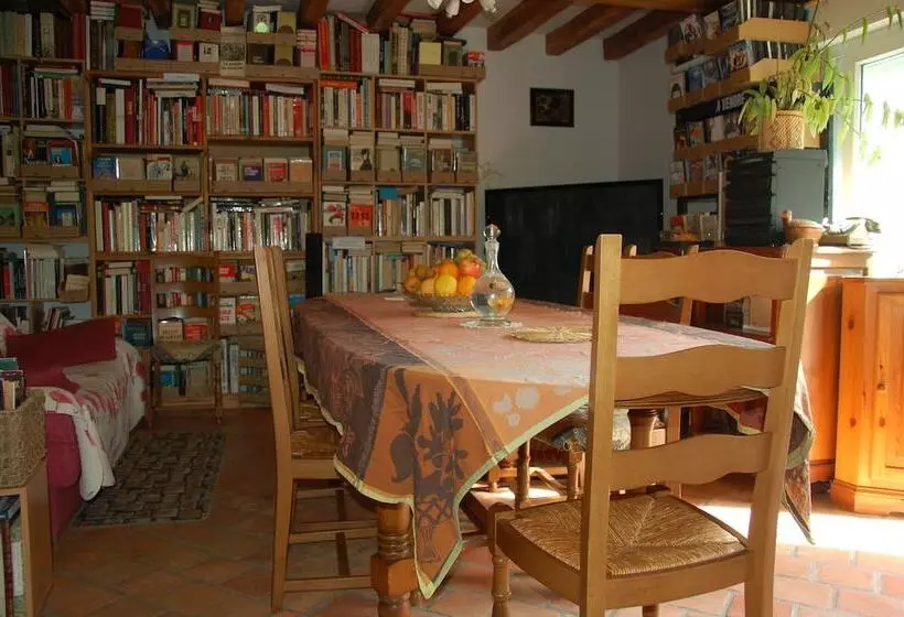 Aamiaismajoitus (B&B) Le Coffret D Avenir