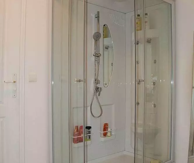 Aamiaismajoitus (B&B) Le Coffret D Avenir