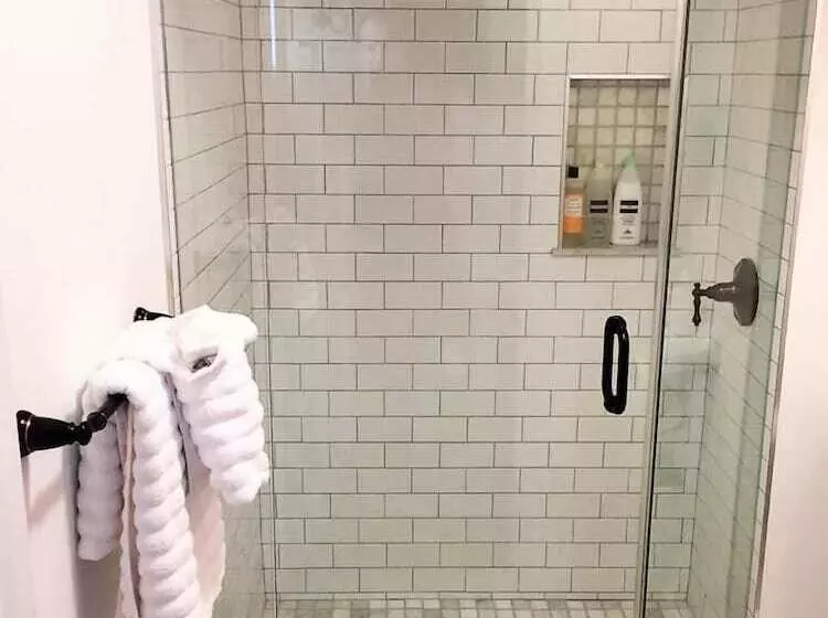 Aamiaismajoitus (B&B) Sea Street Inn