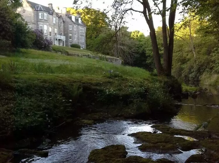 Bed and Breakfast Stravithie Castle