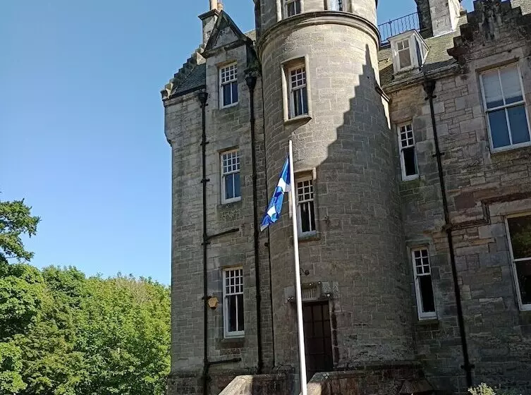 Bed and Breakfast Stravithie Castle