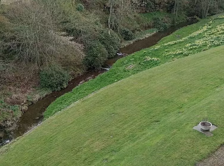 Bed and Breakfast Stravithie Castle