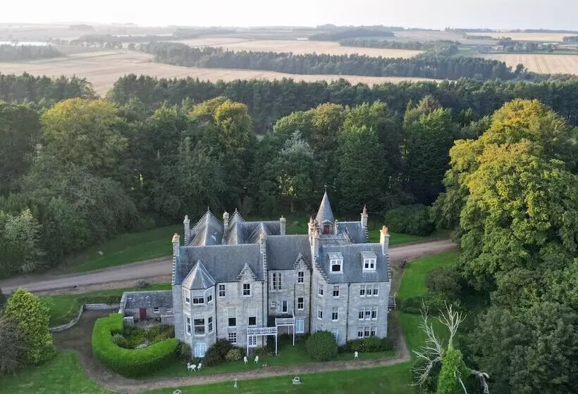 Bed and Breakfast Stravithie Castle