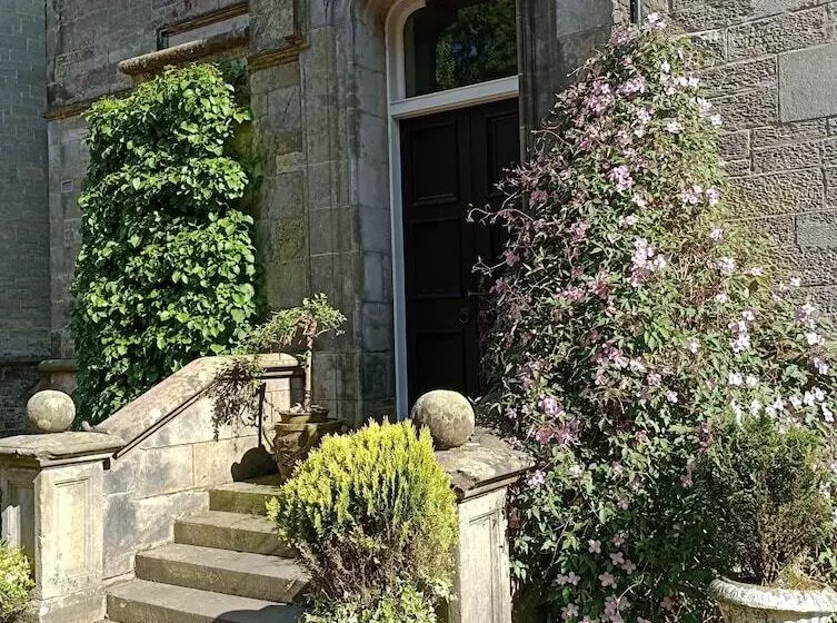 Bed and Breakfast Stravithie Castle