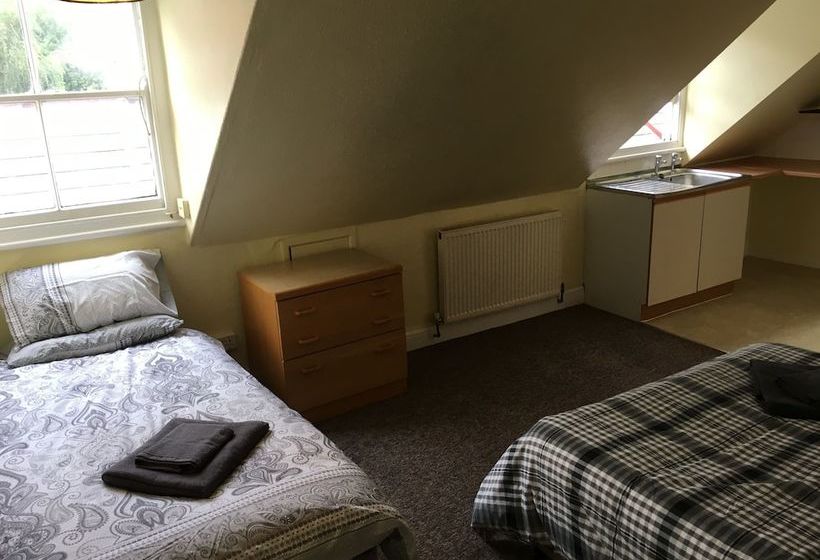 簡易ホテル The Rolleston Arms