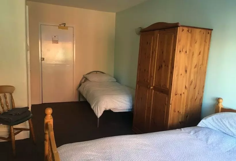 Hostelli The Rolleston Arms