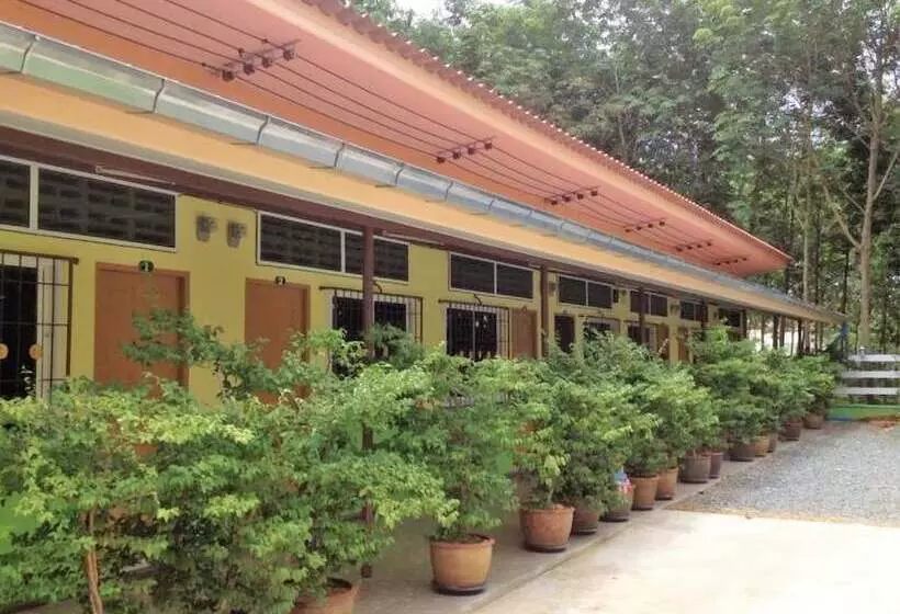 ホテル Bansabai Raiwan Resort