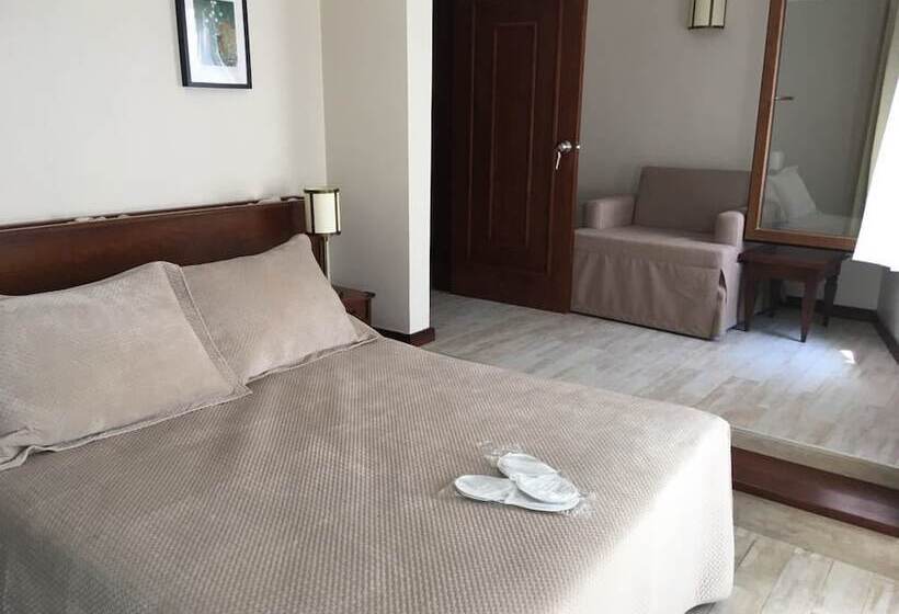 هتل Elaia Tenedos