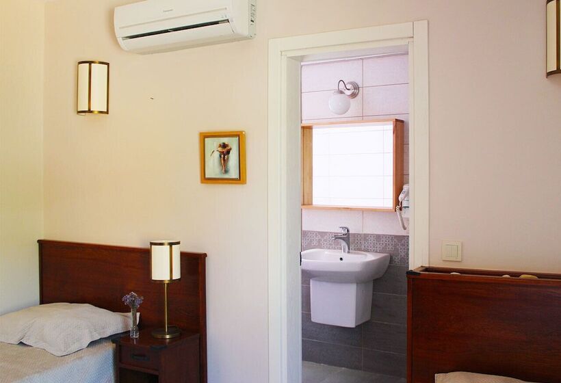 هتل Elaia Tenedos