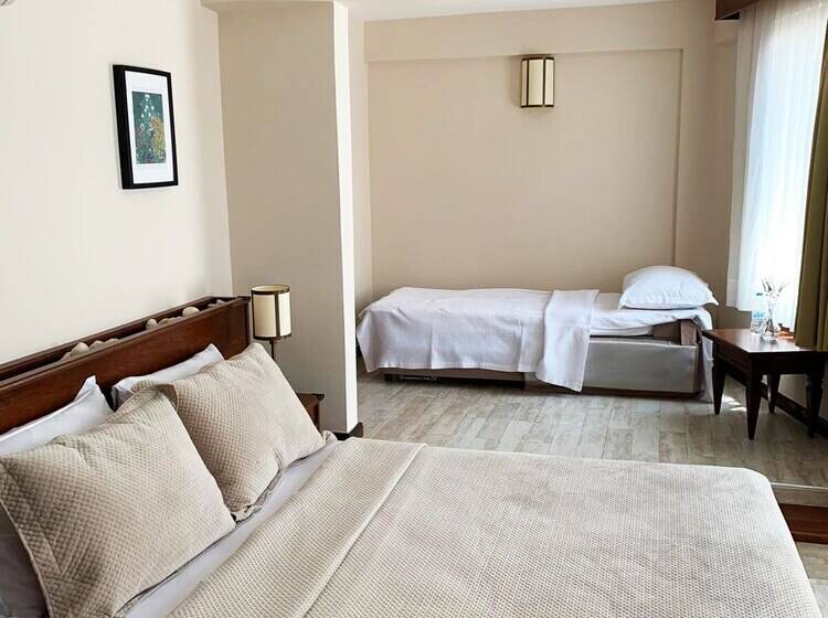 هتل Elaia Tenedos