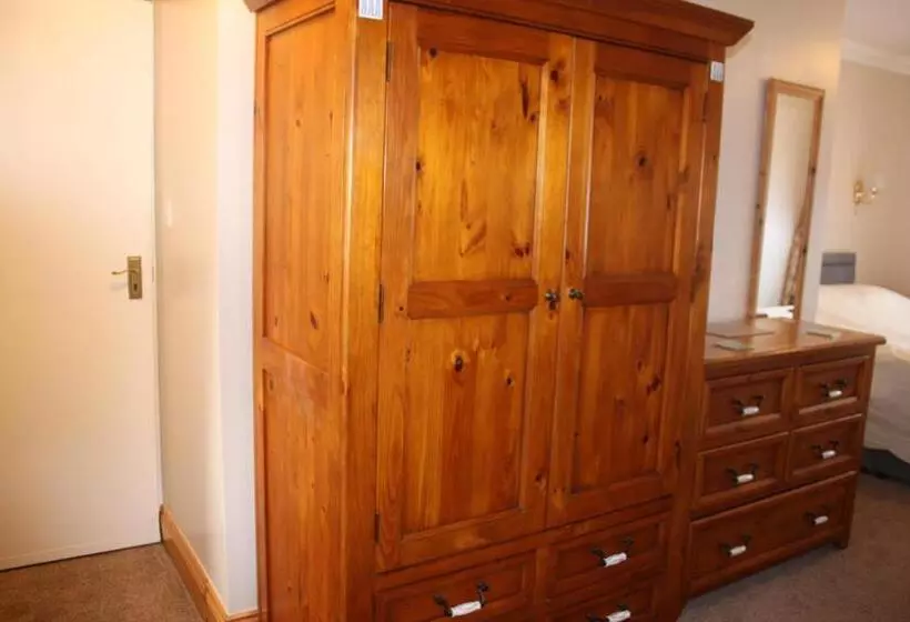 Majatalo Barons Court