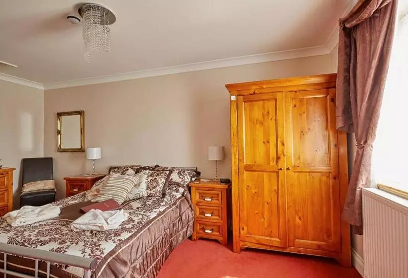 Majatalo Barons Court