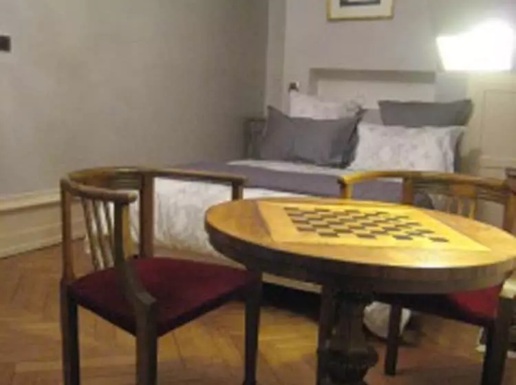 Majatalo Chambres D Hôtes Le Balcon Du Prince