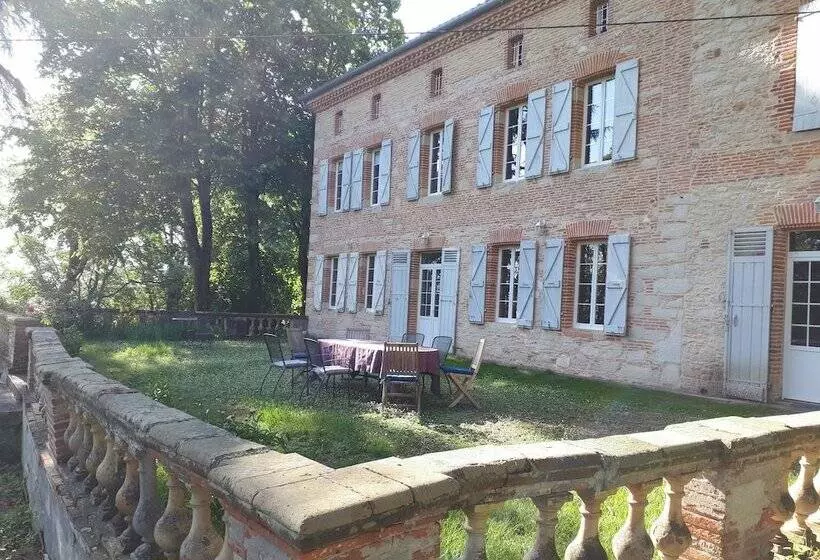 ペンション Le Jardin Des Cèdres