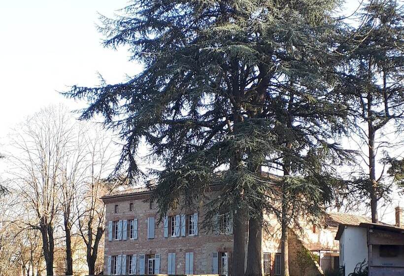 ペンション Le Jardin Des Cèdres