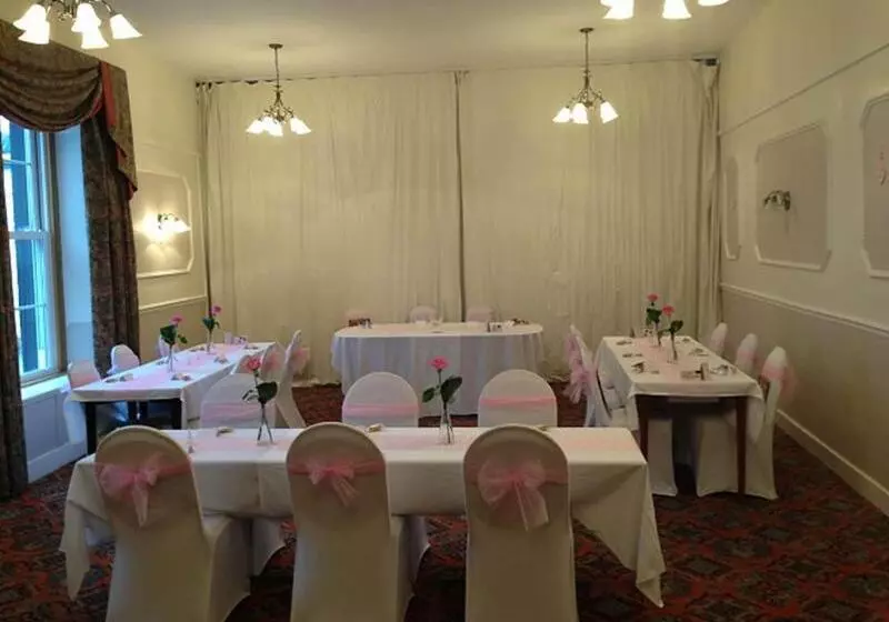 Majatalo The White Swan