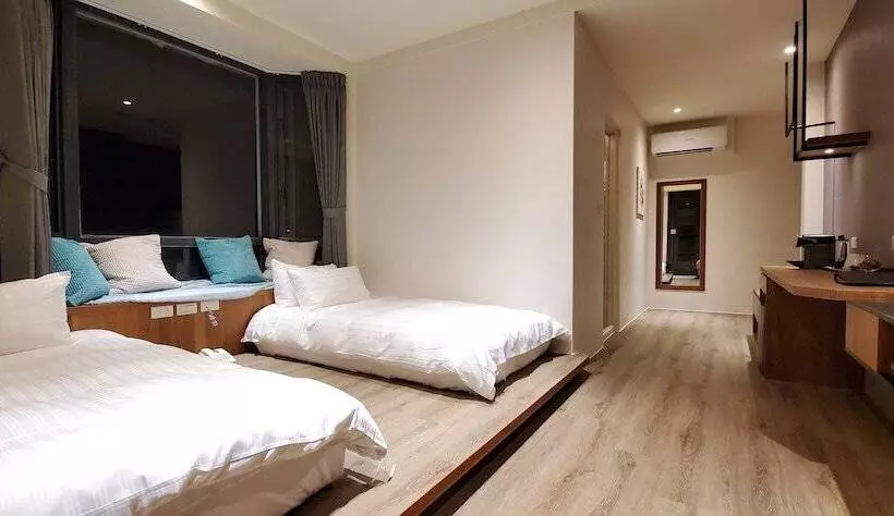 تختخواب و صبحانه Florence Resort Villa