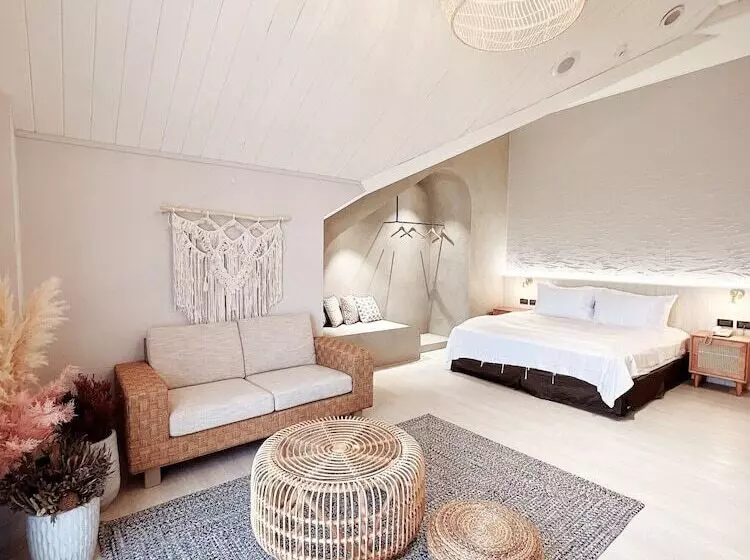 تختخواب و صبحانه Florence Resort Villa