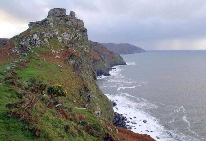 Bed and Breakfast Longmead House