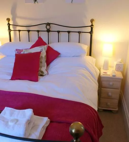Bed and Breakfast Longmead House