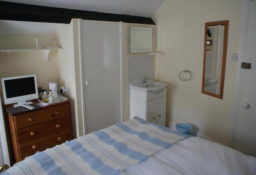 Bed and Breakfast Longmead House