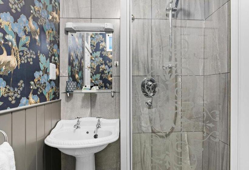 Bed and Breakfast Sandway House