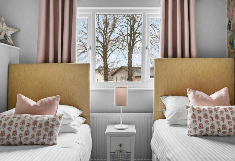 Bed and Breakfast Sandway House