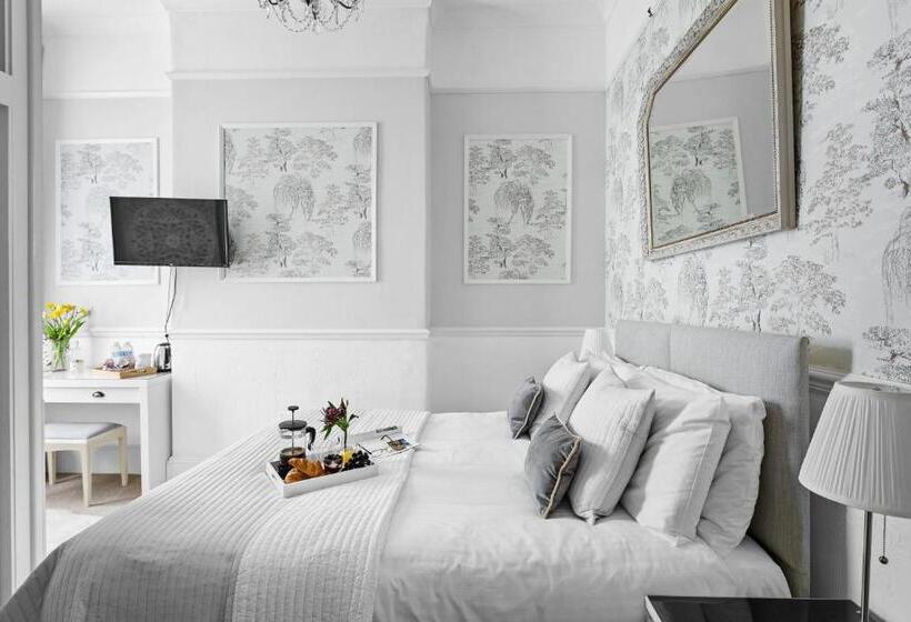 Bed and Breakfast Sandway House