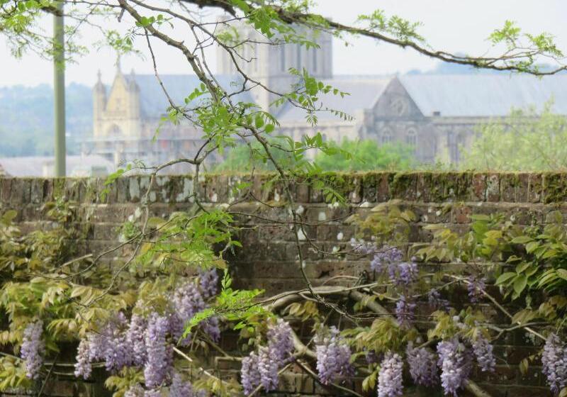 تختخواب و صبحانه St John's Croft