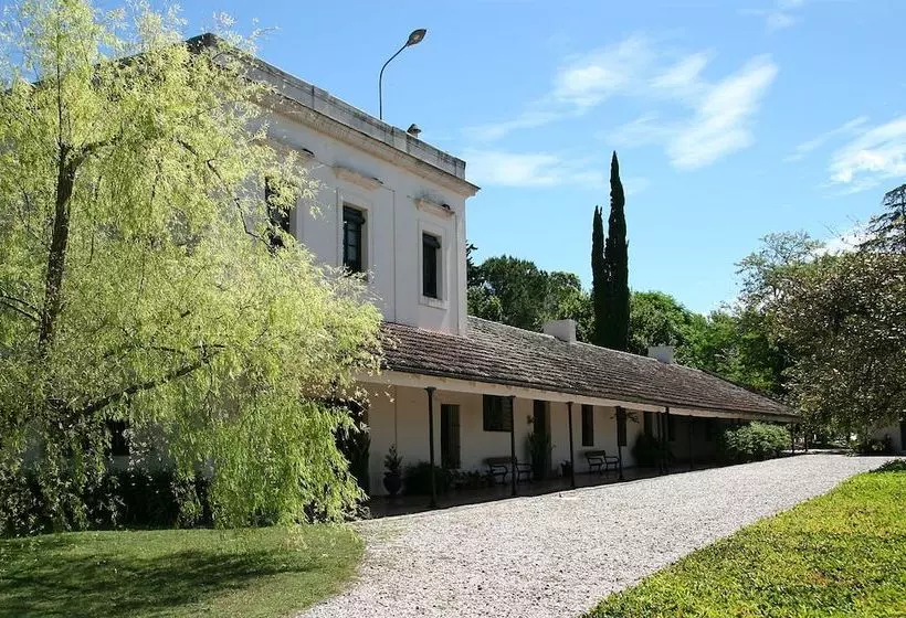 مسافرخانه Estancia La Paz