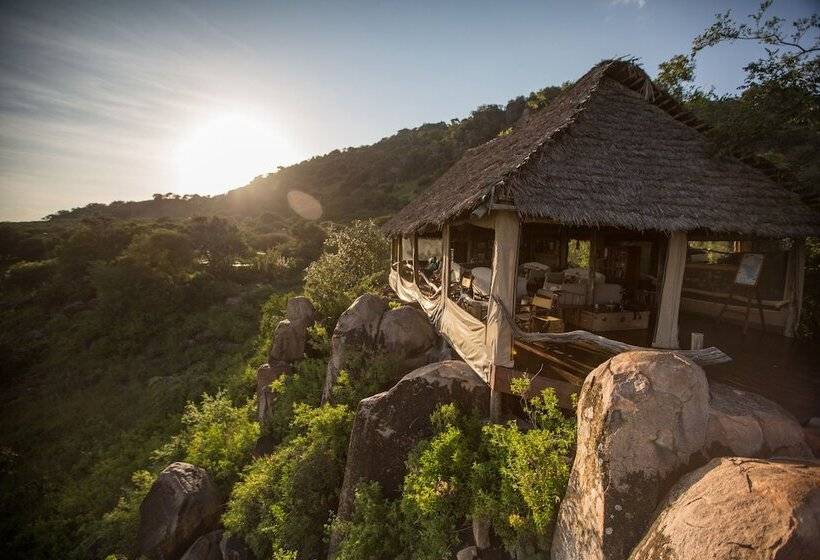 هتل Elewana Serengeti Pioneer Camp