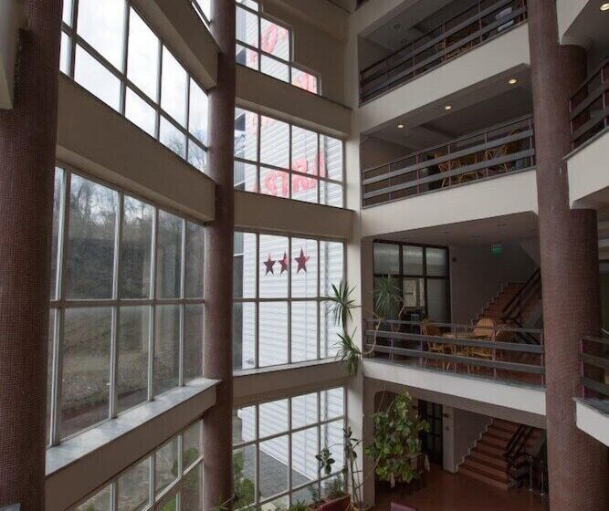 فندق Grand Astra