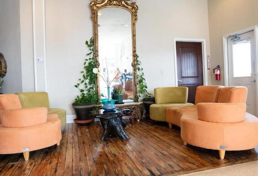 Szálloda Oakpak Inns   Enjoy All Inclusive Snack Beverages Wine & Beer During The Stay