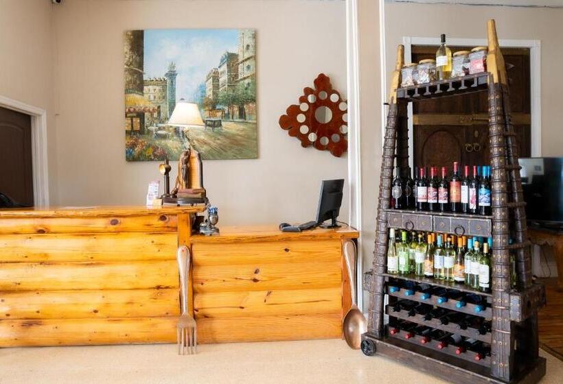 Szálloda Oakpak Inns   Enjoy All Inclusive Snack Beverages Wine & Beer During The Stay