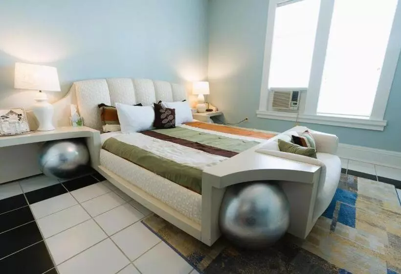 Hotelli Oakpak Inns   Enjoy All Inclusive Snack Beverages Wine & Beer During The Stay