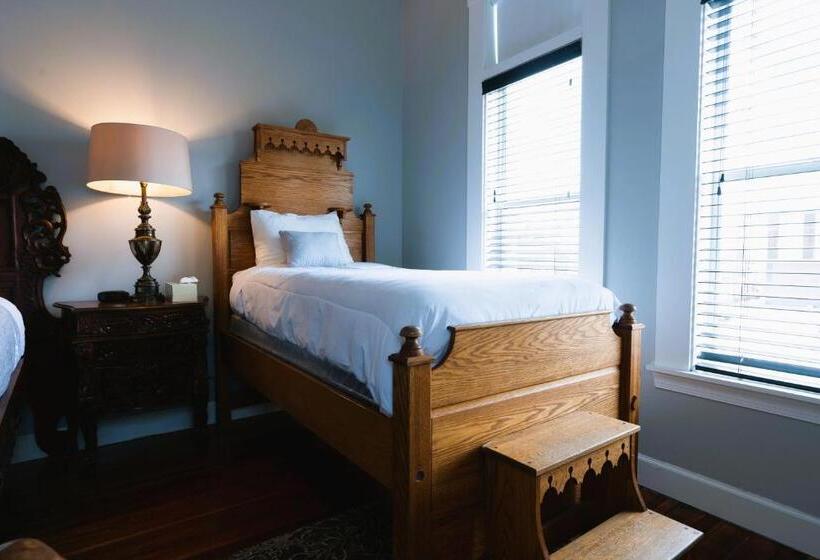 Szálloda Oakpak Inns   Enjoy All Inclusive Snack Beverages Wine & Beer During The Stay