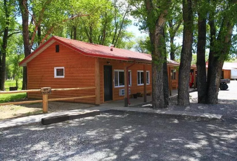 Hotelli The Longhorn Ranch Resort Lodge & Rv Park