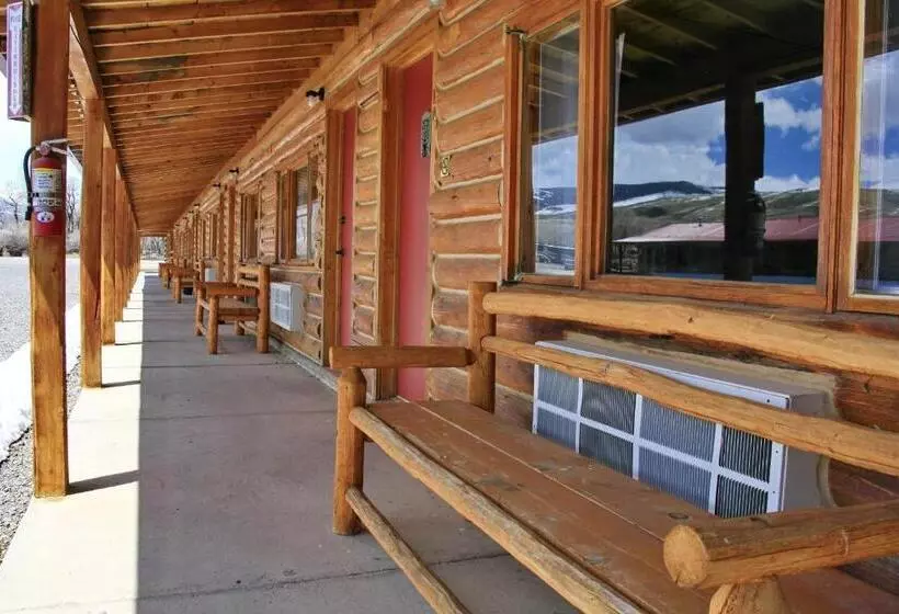 Hotelli The Longhorn Ranch Resort Lodge & Rv Park