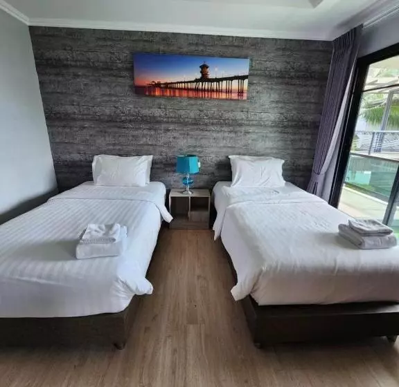 The Tamnan Pattaya Hotel & Resort