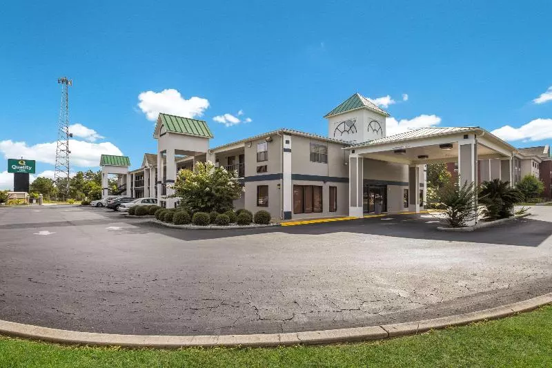 モーテル Quality Inn Quincy Tallahassee West