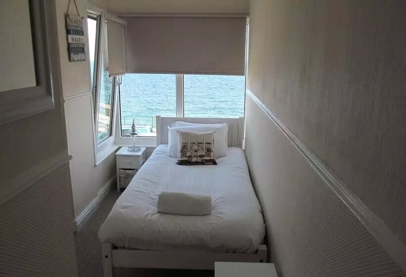 پانسیون Shoreline Lodgings